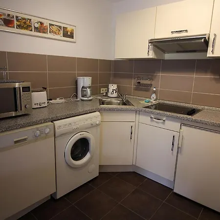 Am Park Apartment *