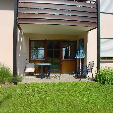 Am Park Apartment *