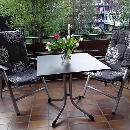 Am Park Apartment *
